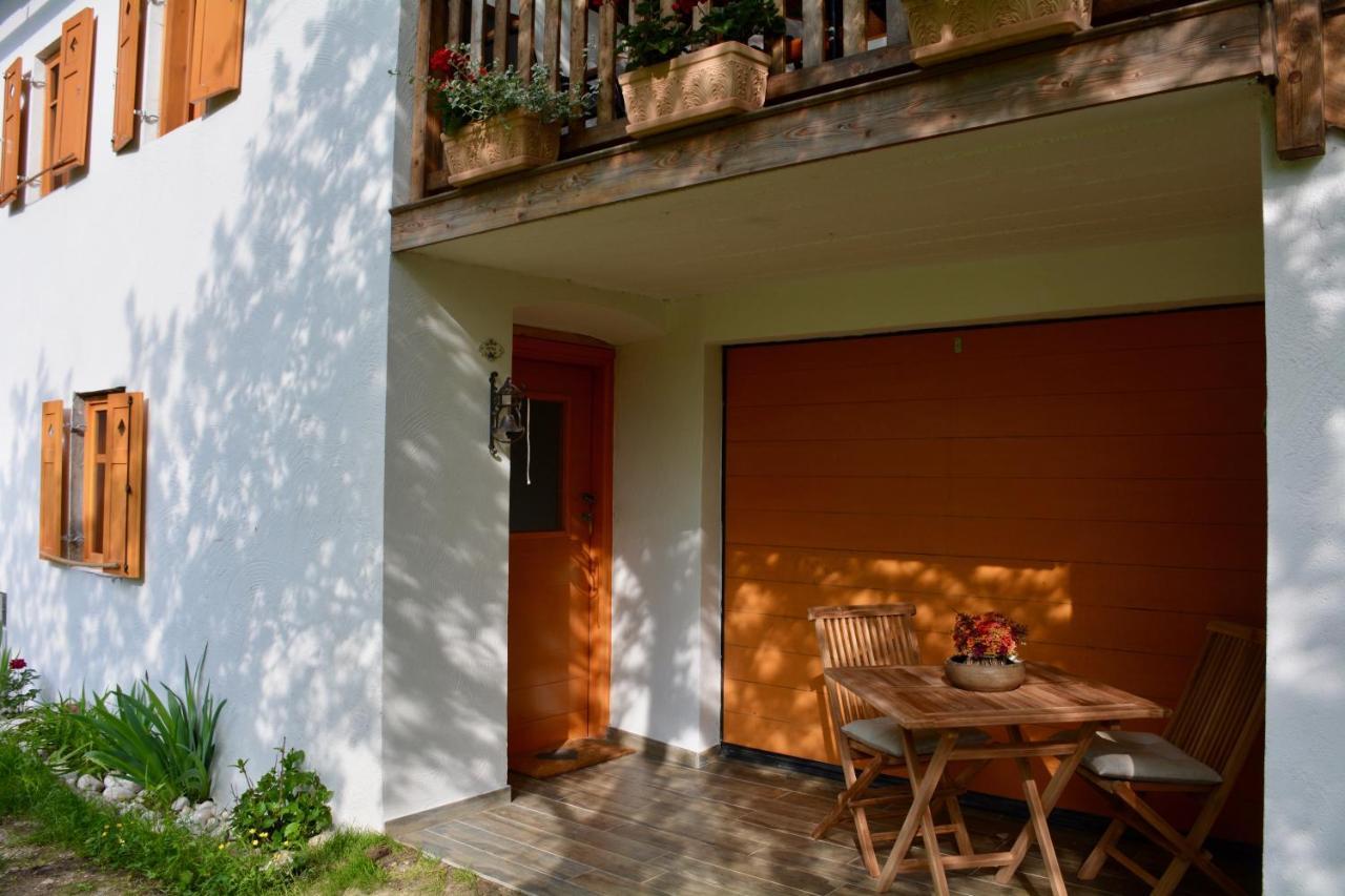 Rustic Apartment Petra Soca Exterior photo